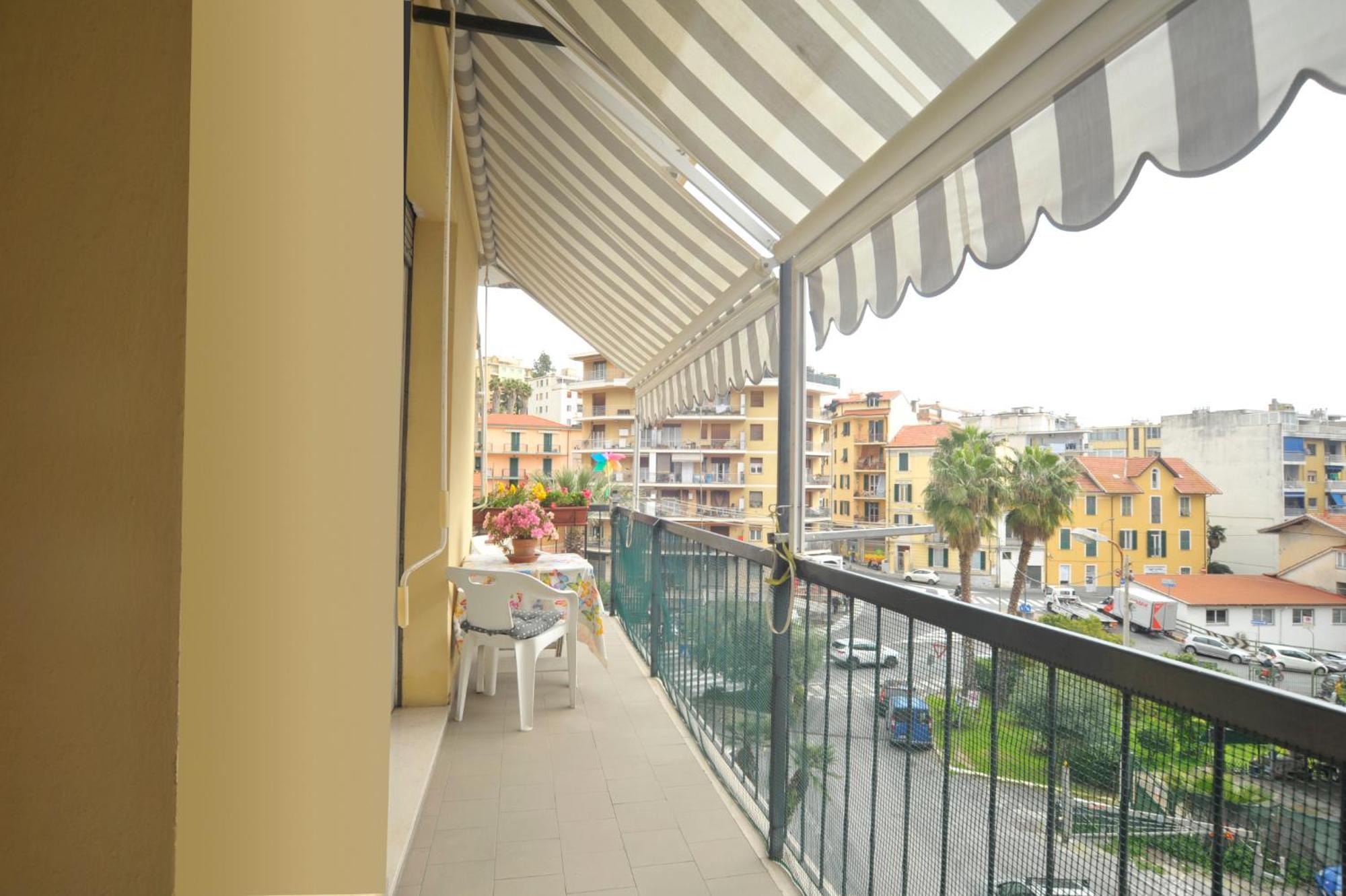 Casa Carina Centro Citta Con Garage Privato Apartment Sanremo Exterior photo