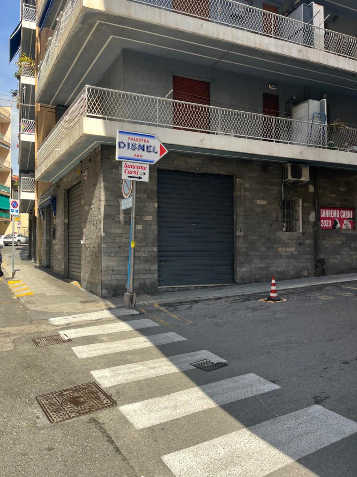 Casa Carina Centro Citta Con Garage Privato Apartment Sanremo Exterior photo